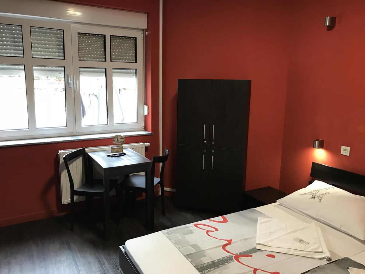Hostel Paris زغرب المظهر الخارجي الصورة